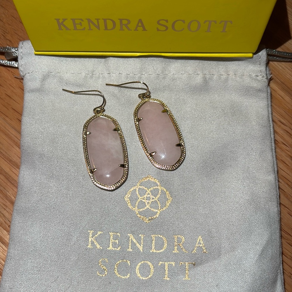 Kendra Scott Elle Earrings- gold with rose stone with dust bag